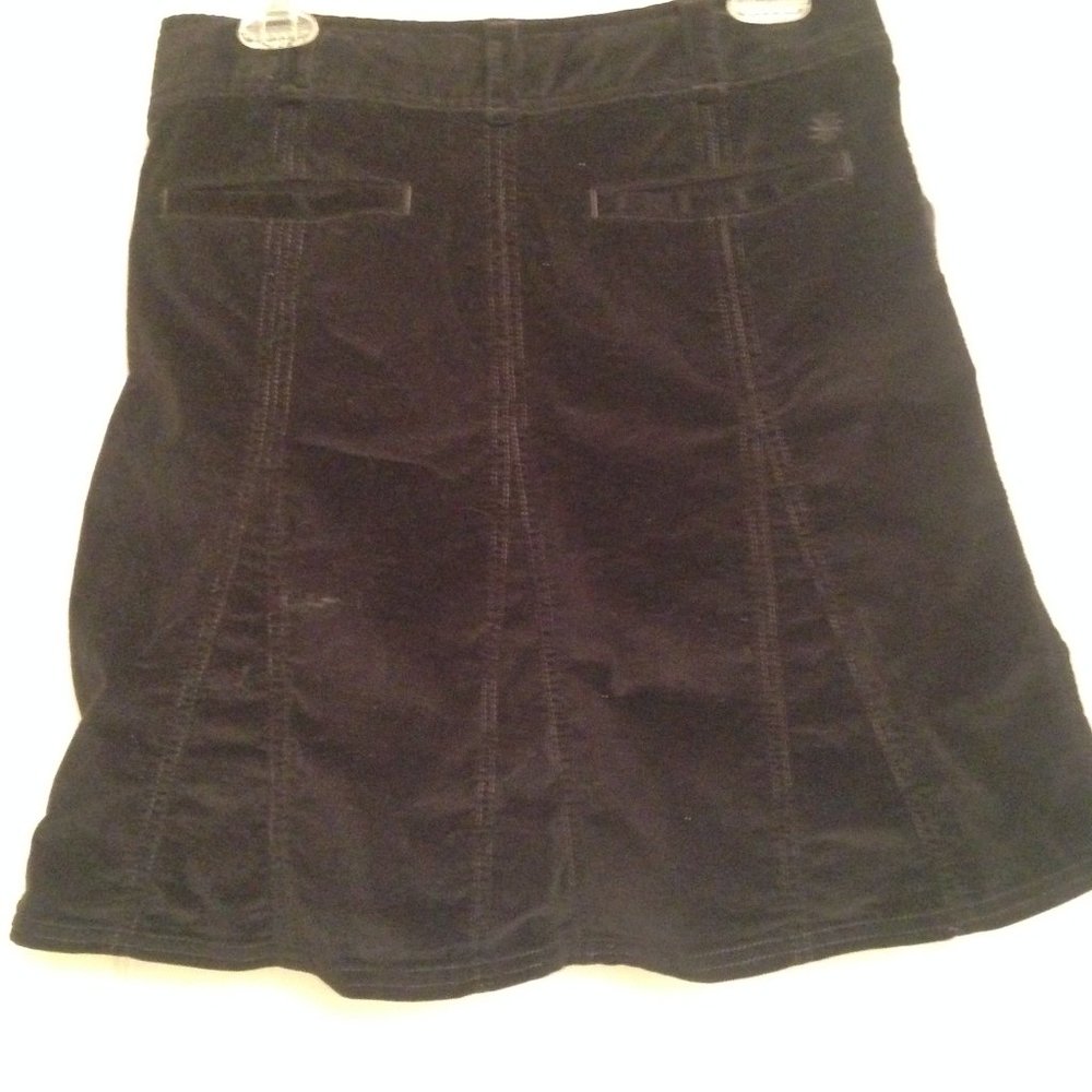 Brand new ATHLETA black corduroy skirt, size 6